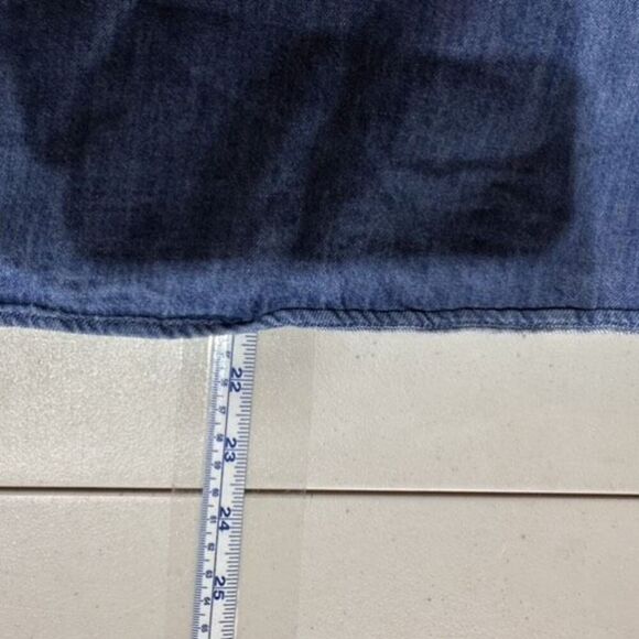 Old Navy Long-Sleeve Chambray Split Neck‎ Top Size Small Poet Peasant - Picture 11 of 11